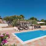Amazing In * Milna (Brac)