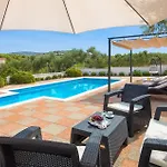 Amazing In * Milna (Brac)