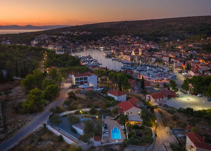 Amazing In Vikendica Milna (Brac)