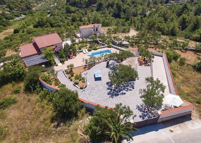 Amazing In * Milna (Brac)